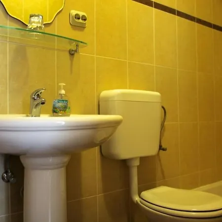 By The Sea - 15200 Apartman *