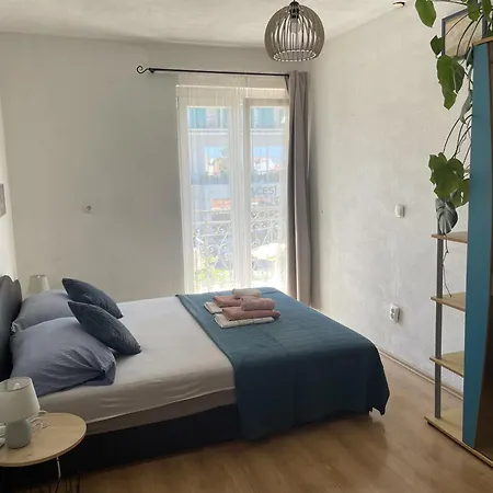 By The Sea - 15200 Appartement